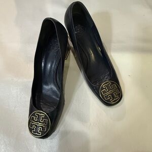 Tory Burch Blue heels with Gold Logo